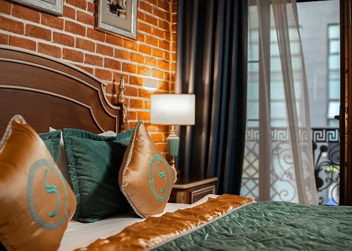 Sapphire Bayil Hotel